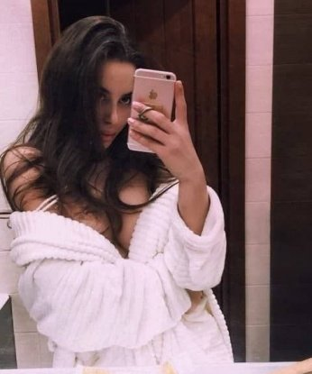 У тебя есть возможность окунуться со мной в мир страсти и наслаждения. 💋😈
Я открыта для разных экспериментов и готова реализовать твои самые изысканные фантазии. Мои нежные руки и искусные движения не оставят тебя равнодушным. 😘💦
У меня есть множество положительных отзывов от довольных клиентов, которые оценивают мои услуги на высшем уровне. 💯🔥
Обещаю, что проведенное со мной время останется в твоей памяти надолго. 🕰💫
В моем арсенале есть фото, чтобы ты мог увидеть, насколько я привлекательна. 📸💄
Набери меня и ты узнаешь, что такое настоящий экстаз. Жду тебя в Москве! 📞🏙💥 Ларюша